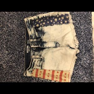 Perfect for 4th of July! High waisted shorts